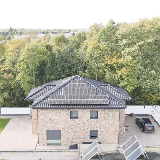 Drei Schleppgauben in Krefeld